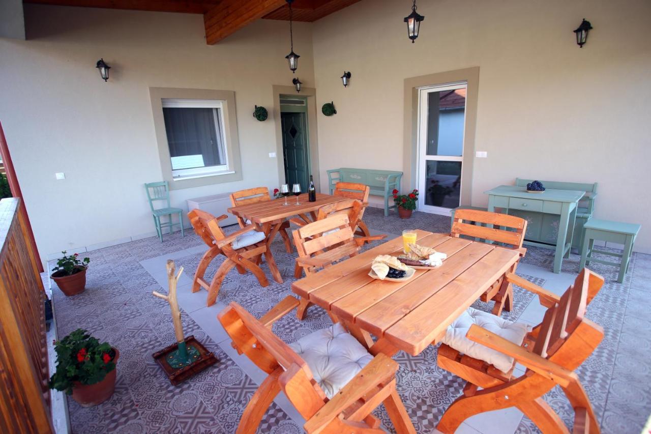 A Zoldbiciklis Haz Apartment Egerszalók Exterior foto